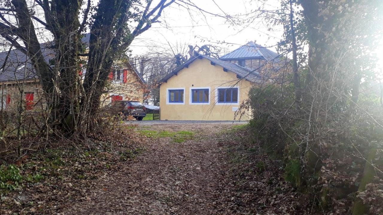Appartement Charmant Orgnac-Sur-Vezere Avec Jardin Et Parking Exterior foto