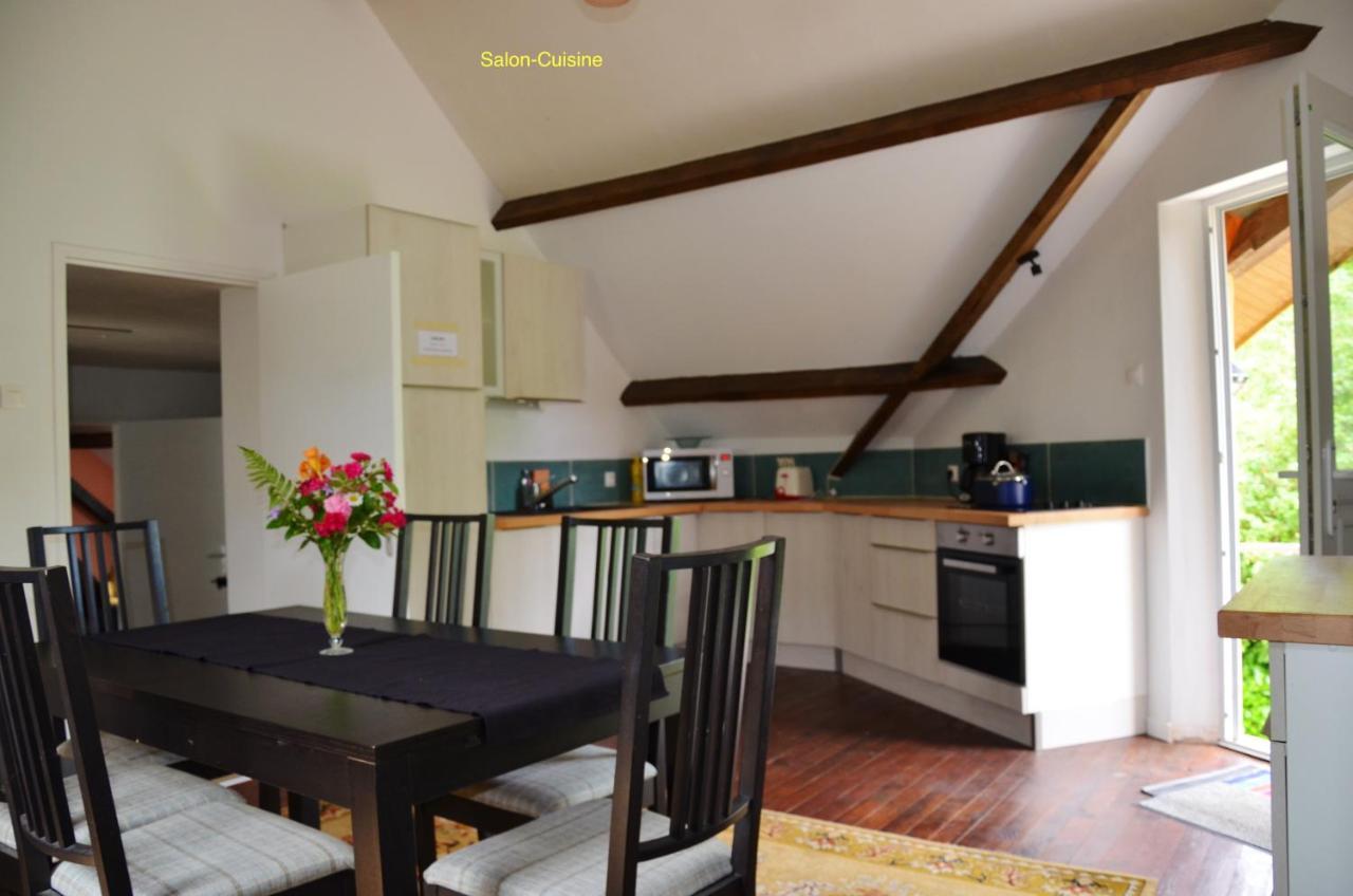 Appartement Charmant Orgnac-Sur-Vezere Avec Jardin Et Parking Exterior foto