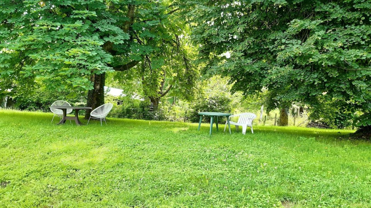 Appartement Charmant Orgnac-Sur-Vezere Avec Jardin Et Parking Exterior foto